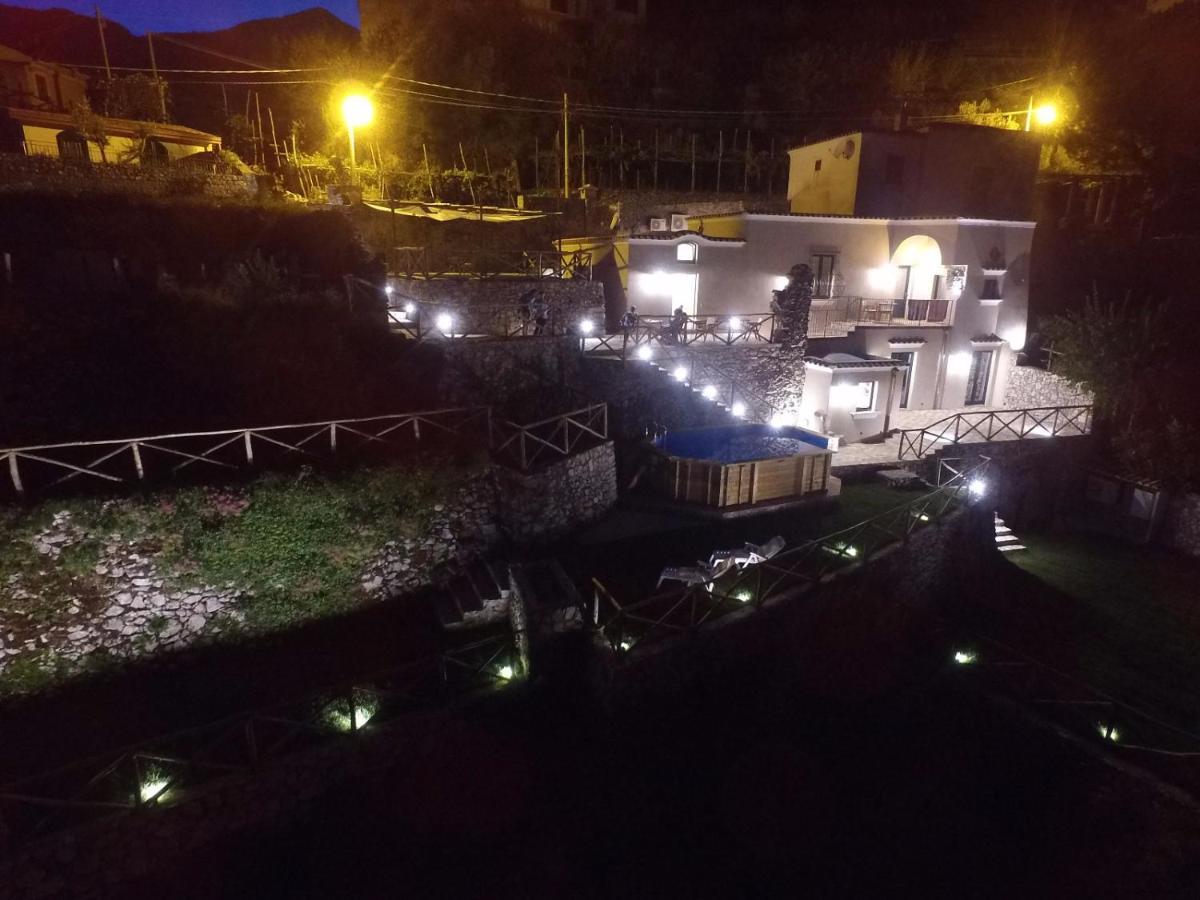 سكالا Villa Ami المظهر الخارجي الصورة